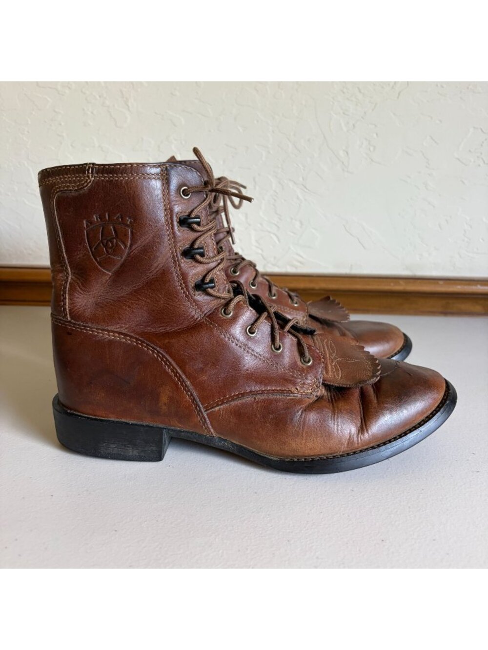Ariat Heritage Boots 8.5C 33525 Brown Leather Kiltie Western Lacer